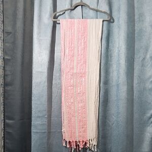 American Eagle Outfitters Pink and White Scarf